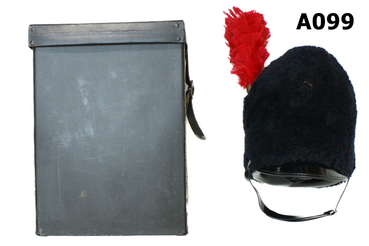 081B-A099-British Shako/Bearskin Repro In Carry Case