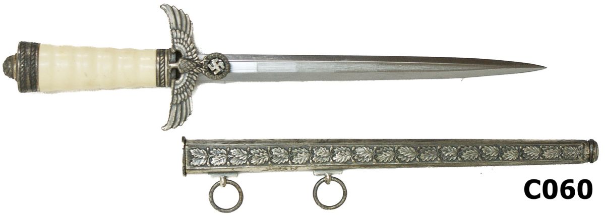 Auc82-Unsold-C060-Nazi Politicians Dagger - Replica
