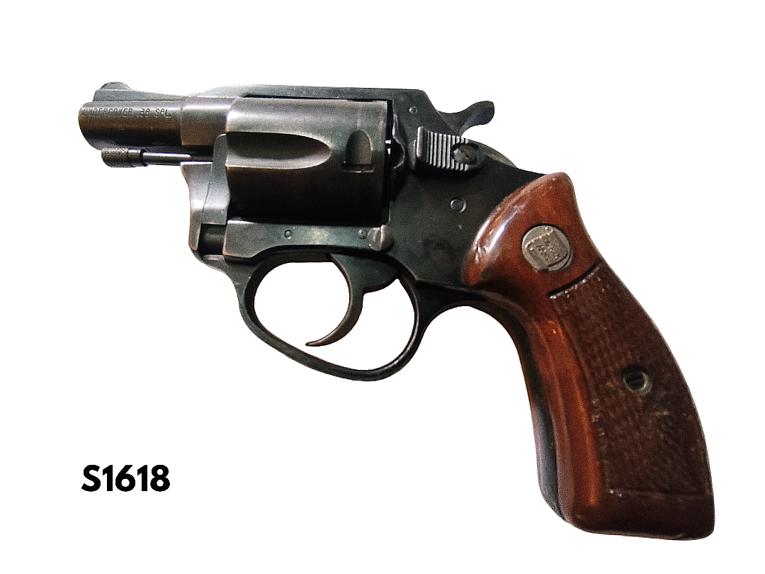 .38spl Charter Arms Revolver
