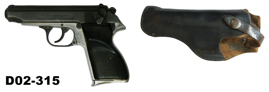 D02-315    9mmk F.E.G Pistol - Black Leather Holster