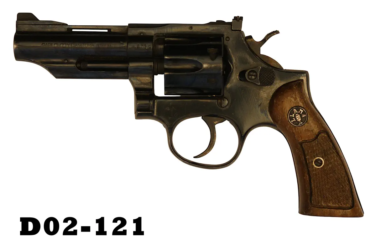 101-D02-121 .32s&w long Llama 3.25" Revolver